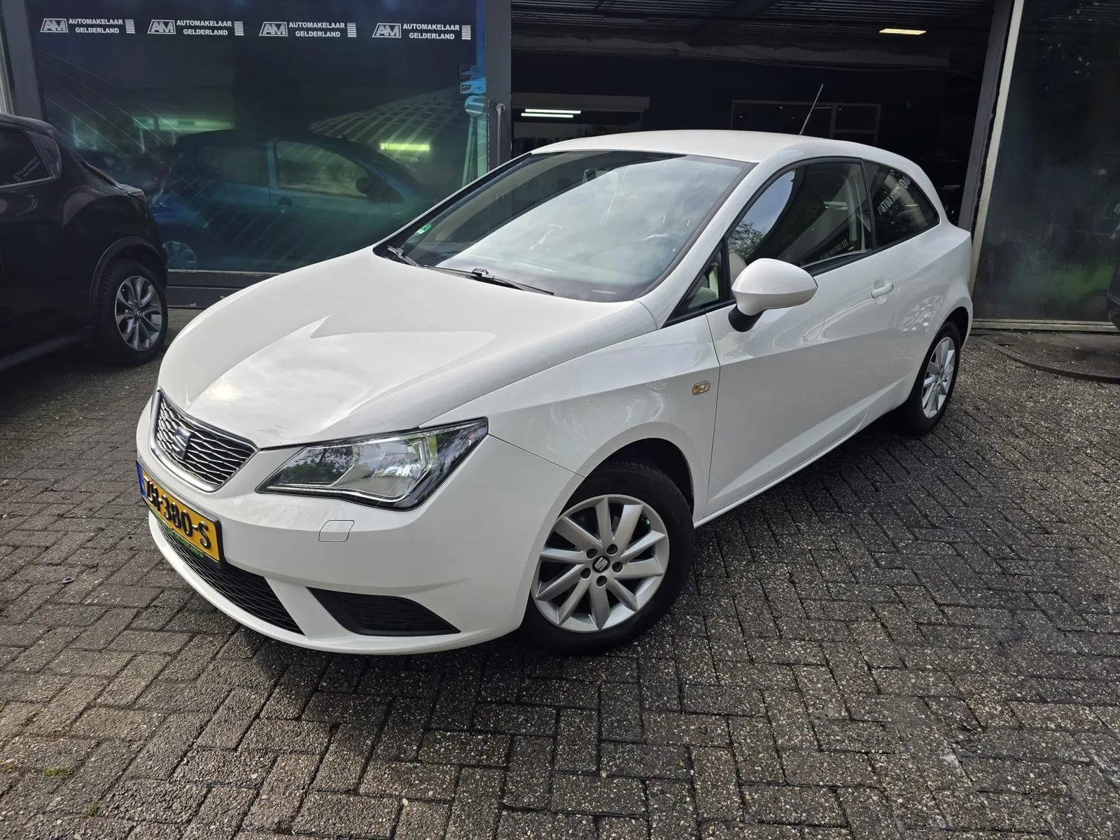 SEAT Ibiza (2015) — foto 1