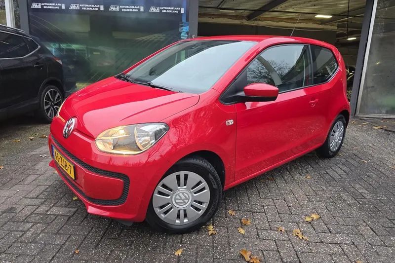 Volkswagen Up (2013)