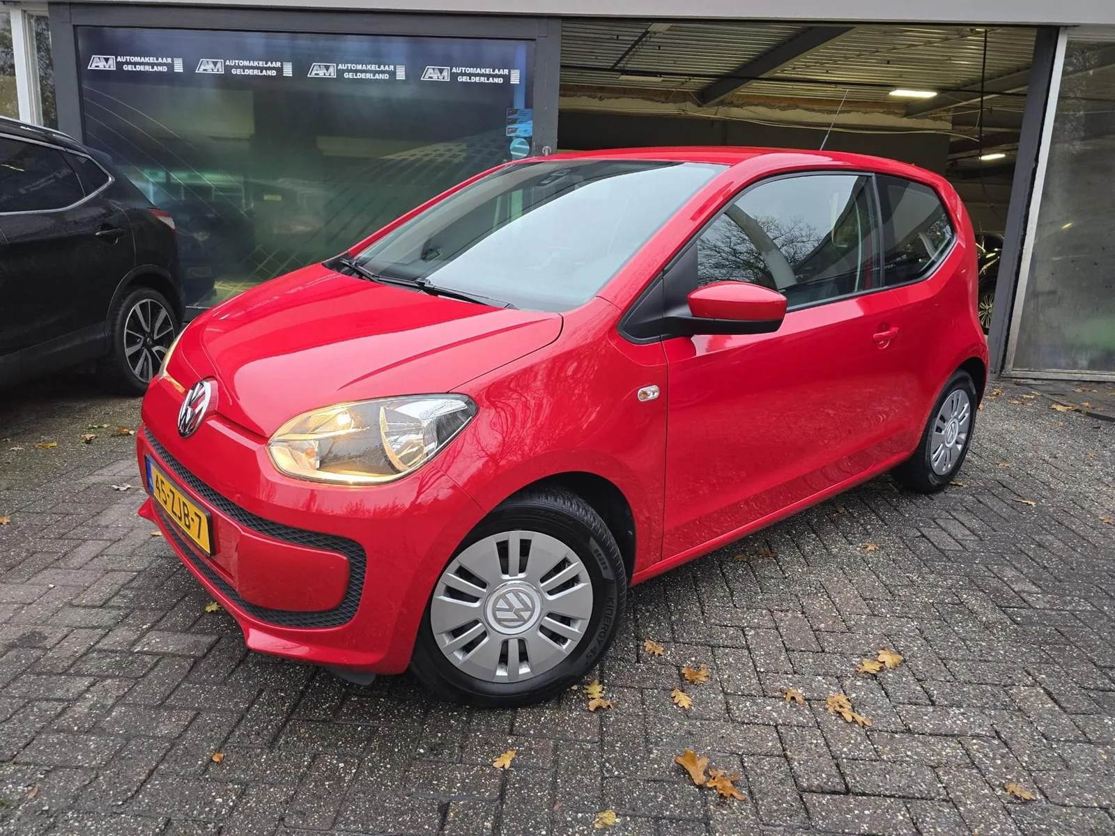 Volkswagen Up! (2013) — foto 1