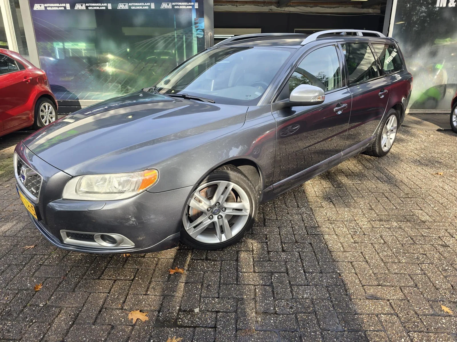 Volvo V70 (2011) — foto 1