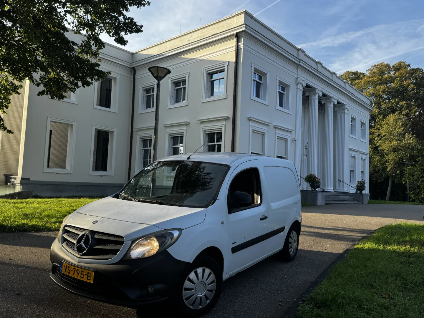 Mercedes-Benz Citan (2015) — foto 1