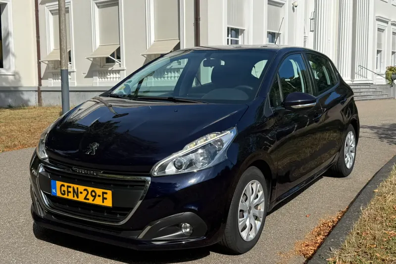 Peugeot 208 (2017)
