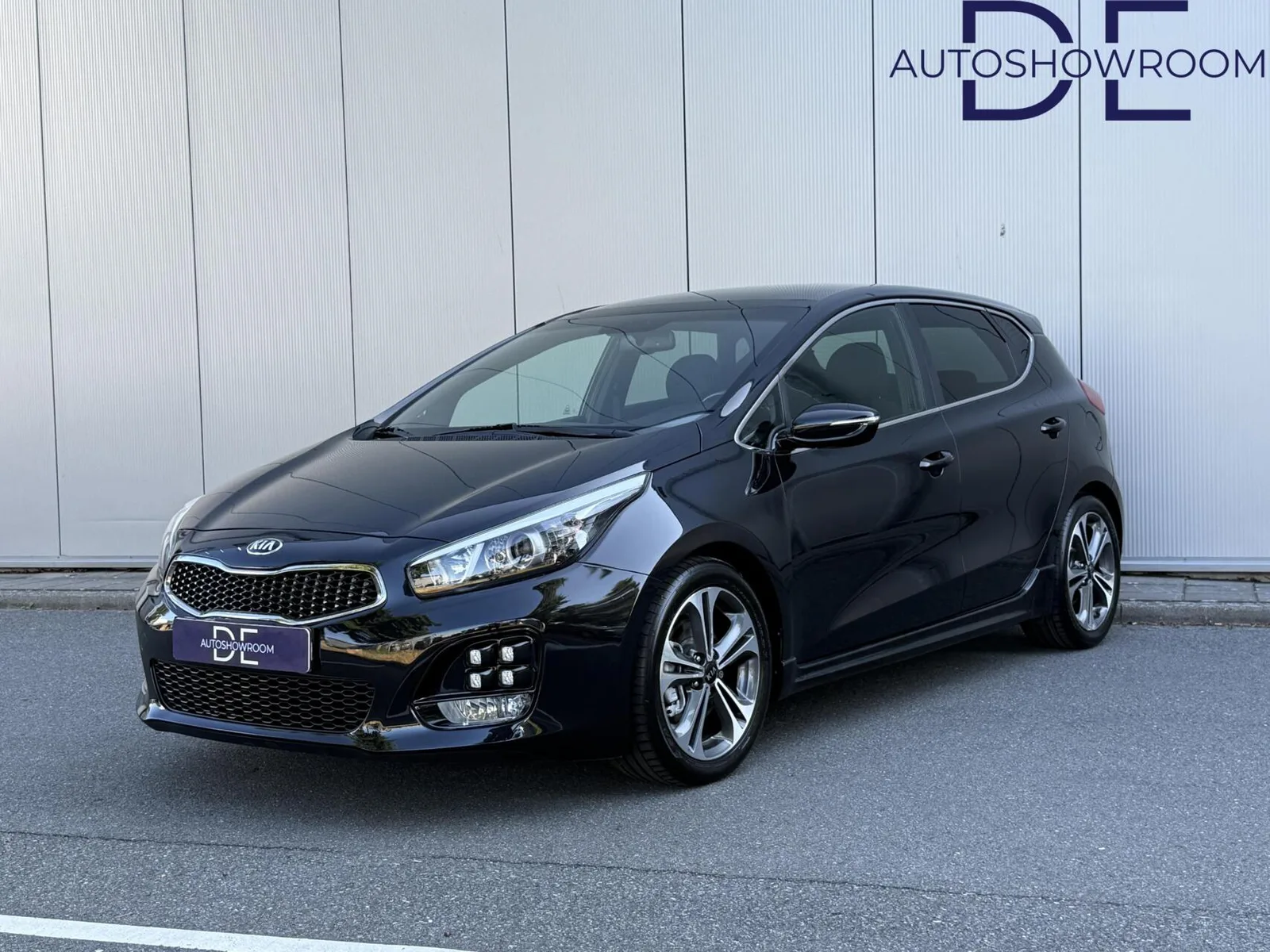 Kia Ceed (2018) — foto 1