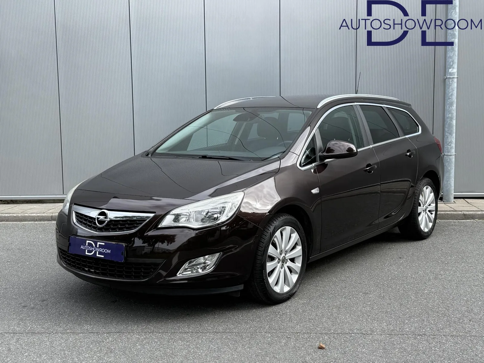 Opel Astra (2012) — foto 1
