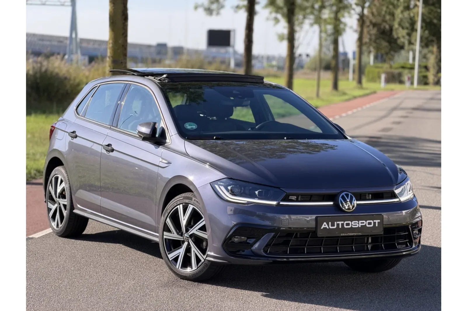 Volkswagen Polo (2023) — foto 1