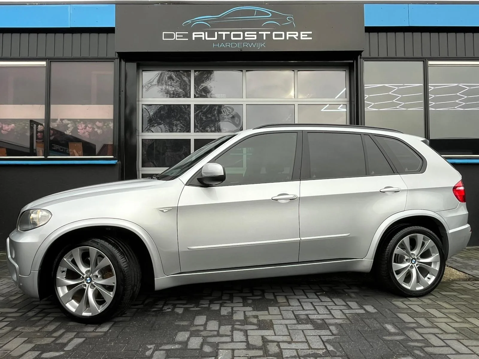 BMW X5 (2008) — foto 1