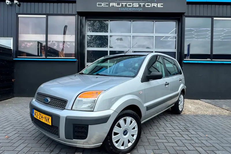 Ford Fusion (2008)