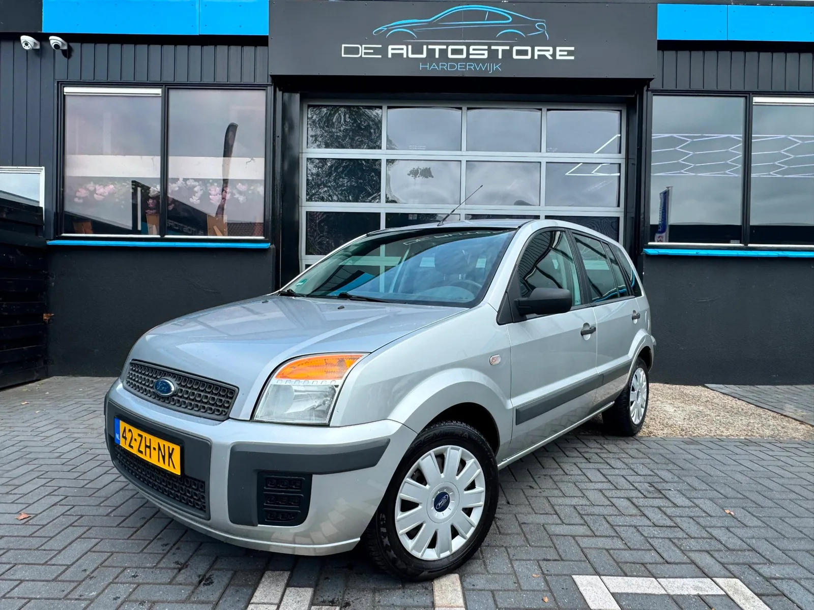 Ford Fusion (2008) — foto 1