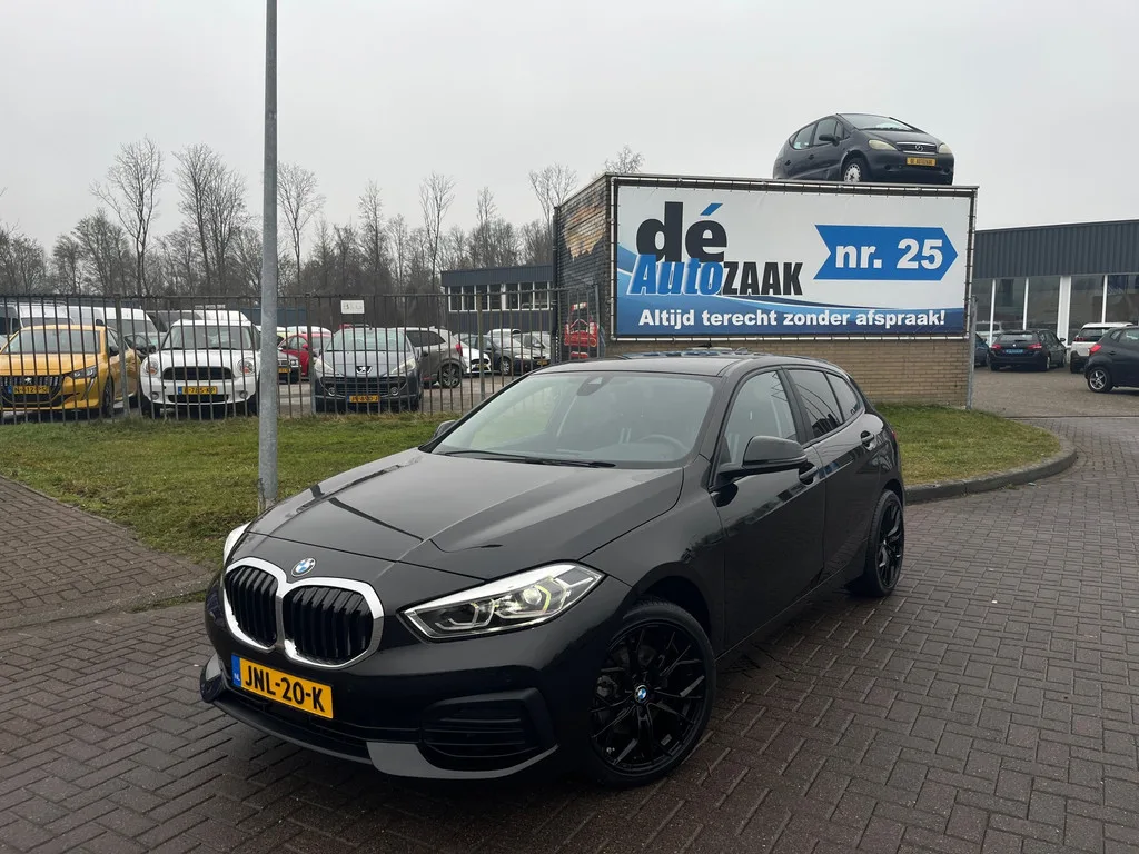 BMW 1-Serie (2023) — foto 1