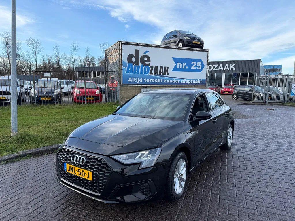 Audi A3 (2024) — foto 1