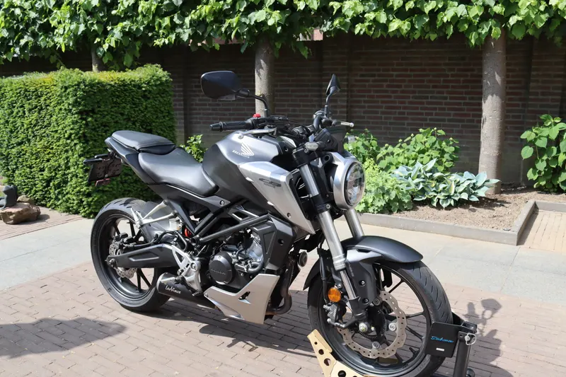 Honda CB125R (2018)