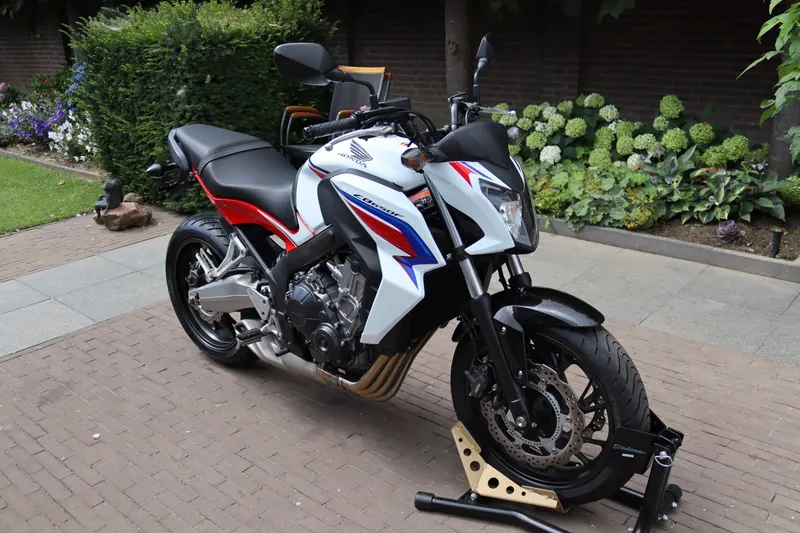 Honda CB650F (2015)