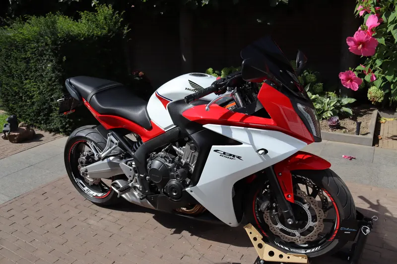 Honda CBR650F (2015)
