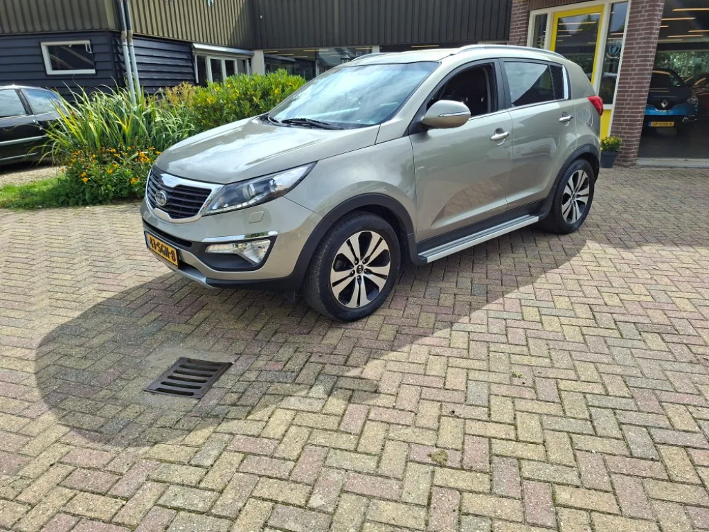Kia Sportage (2011) — foto 1