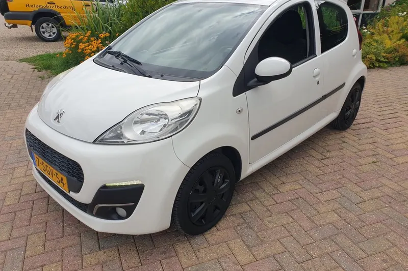 Peugeot 107 (2013)