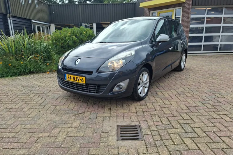 Renault Grand Scénic (2010)
