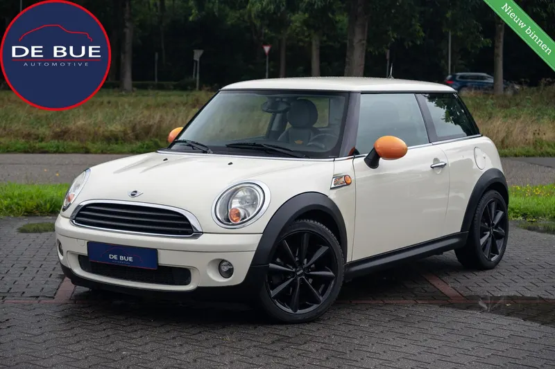 MINI One (2009)