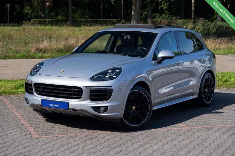 Porsche Cayenne (2016)