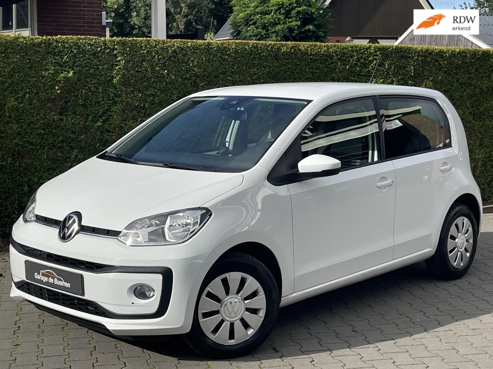 Volkswagen Up! (2021) — foto 1