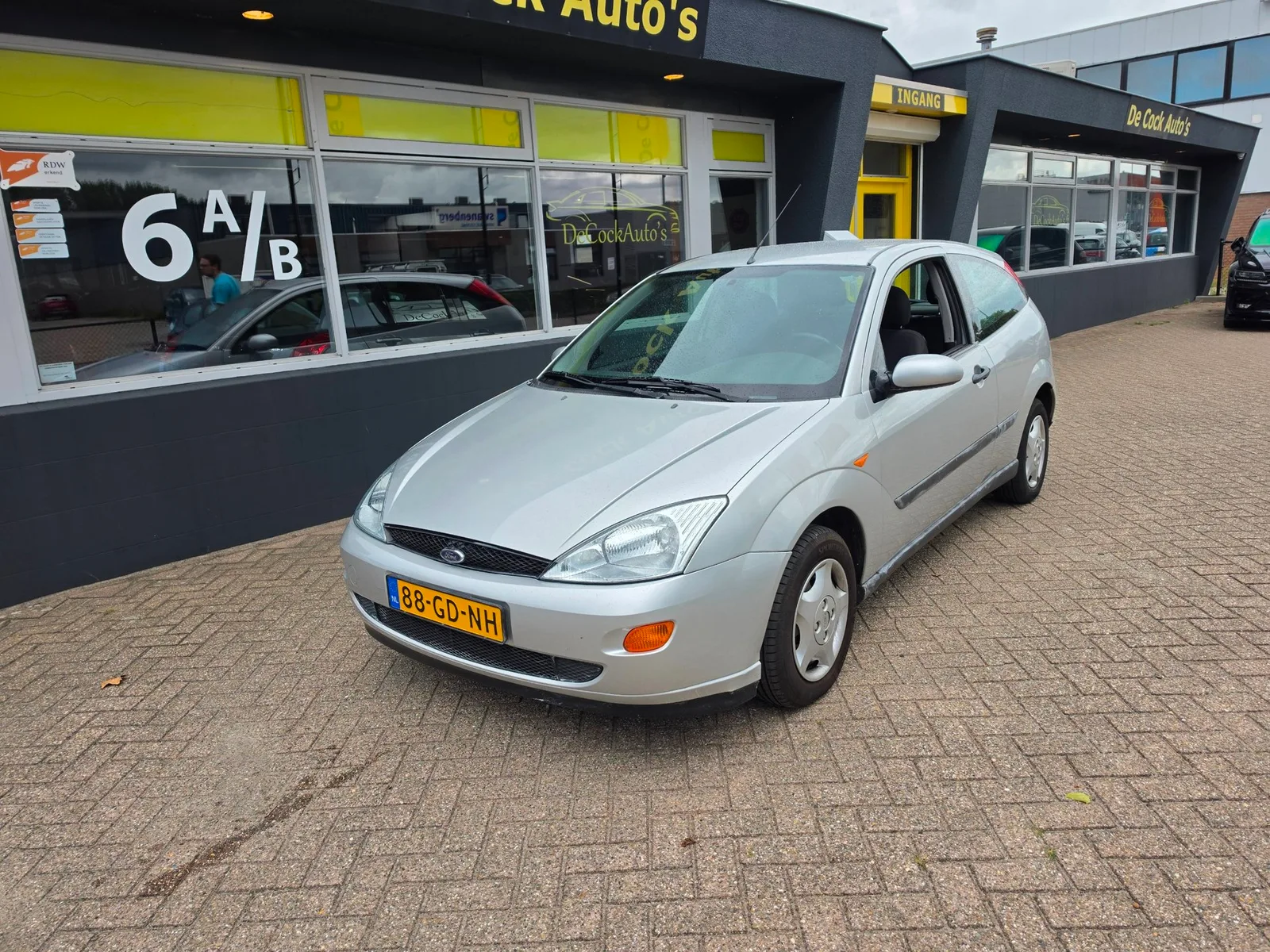 Ford Focus (2000) — foto 1