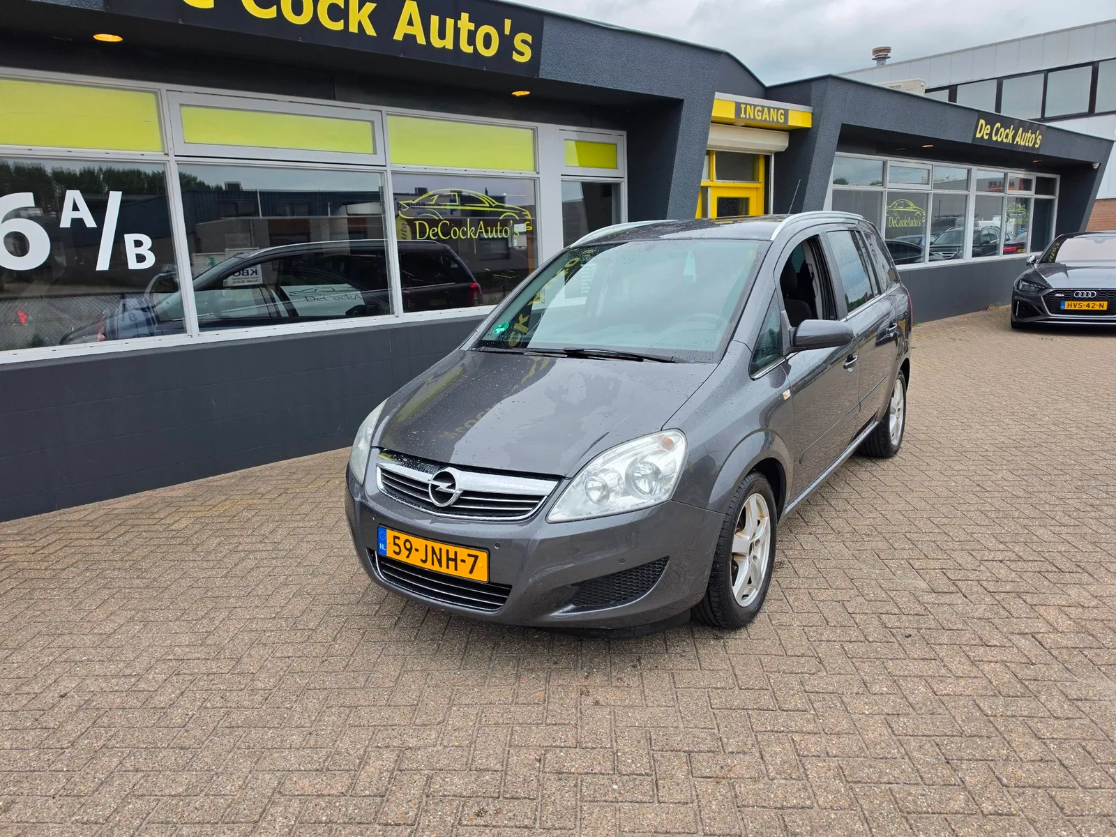 Opel Zafira (2009) — foto 1