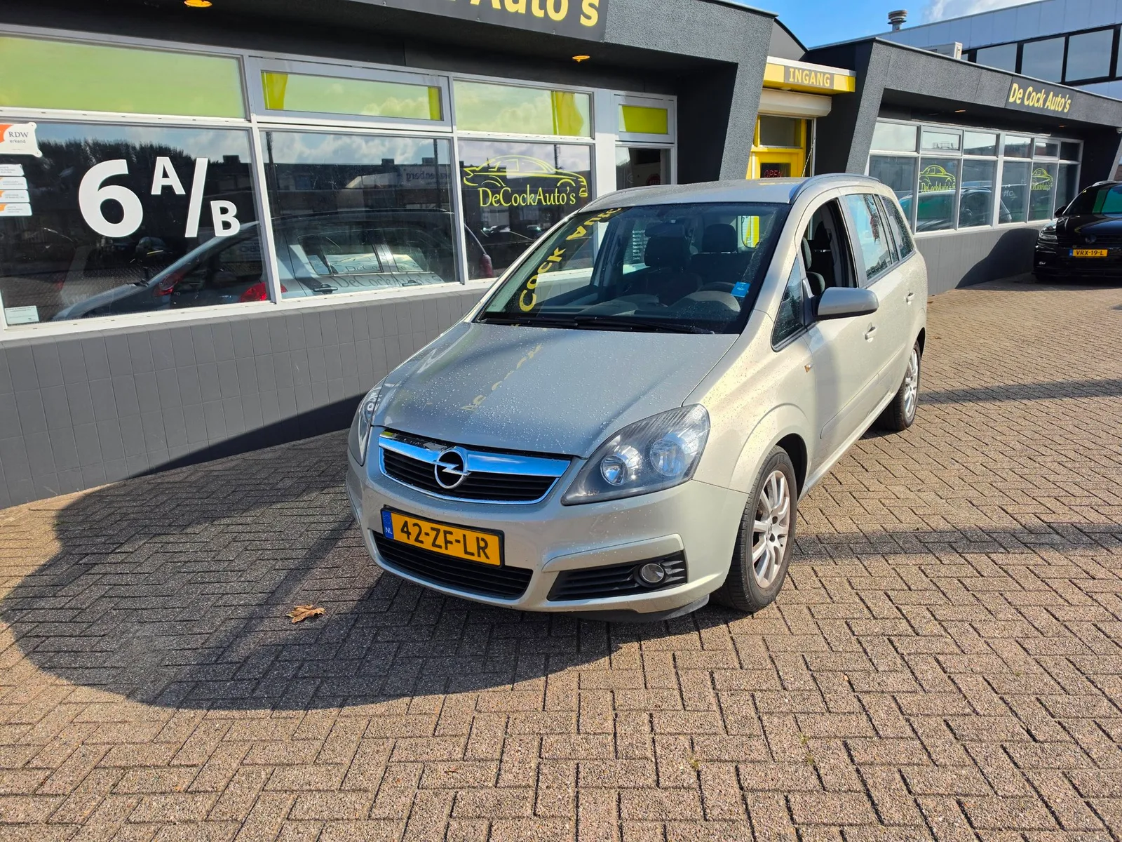 Opel Zafira (2008) — foto 1
