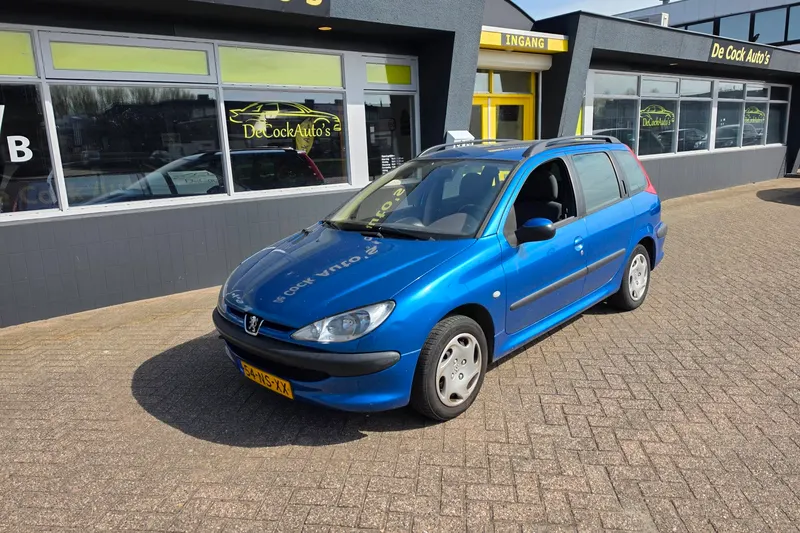 Peugeot 206 (2004)
