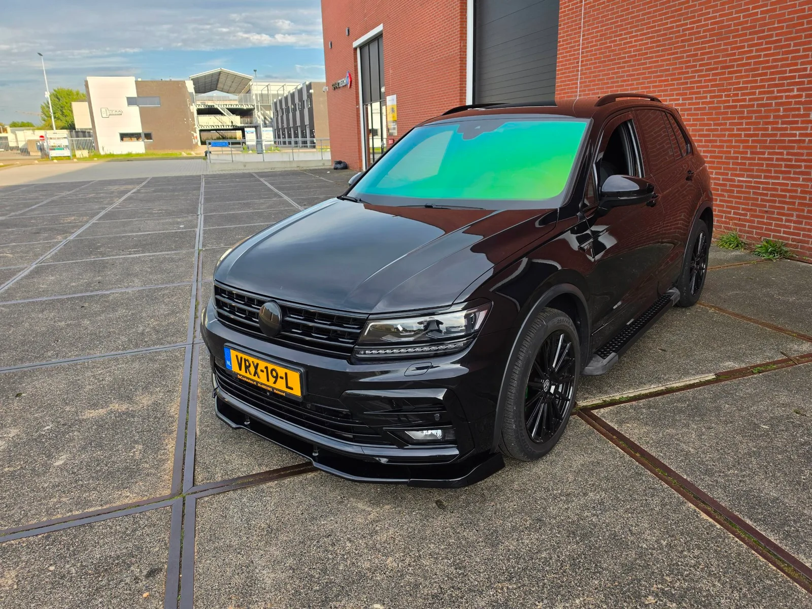 Volkswagen Tiguan (2019) — foto 1