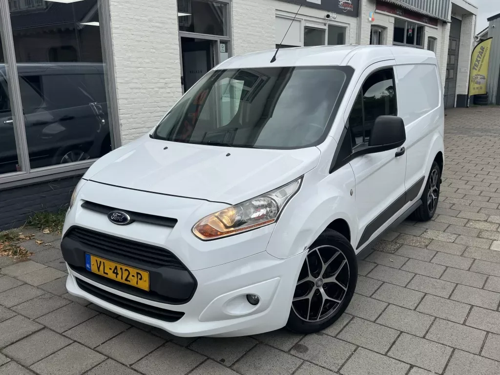 Ford Transit Connect (2015) — foto 1