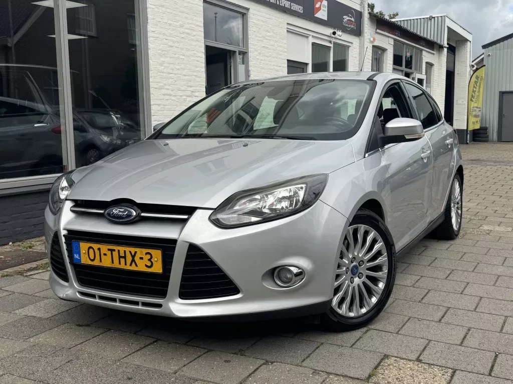 Ford Focus (2012) — foto 1