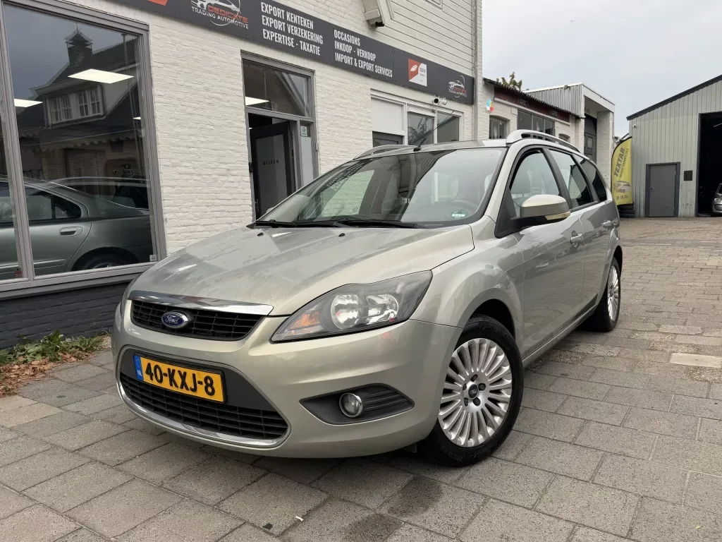 Ford Focus (2010) — foto 1