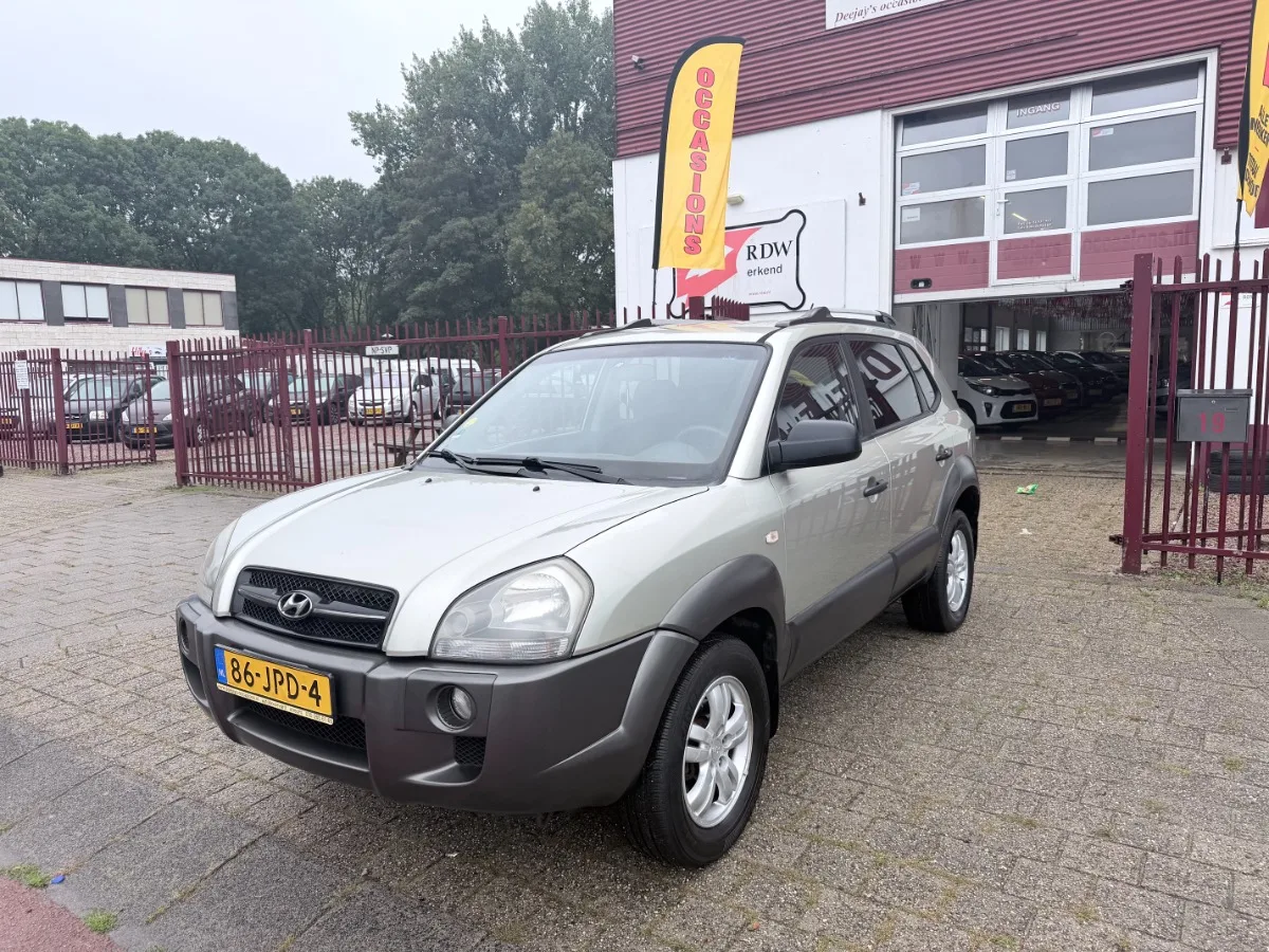 Hyundai Tucson (2009) — foto 1