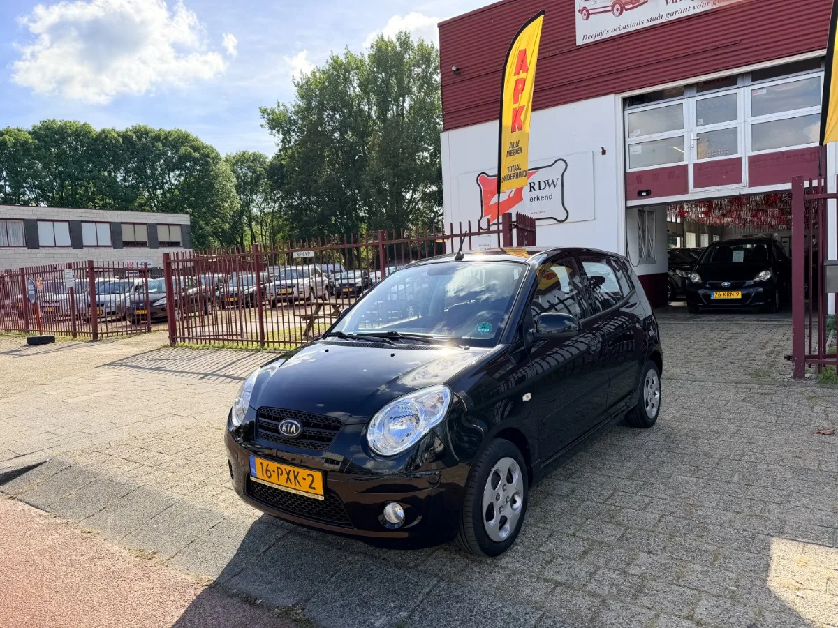 Kia Picanto (2011) — foto 1