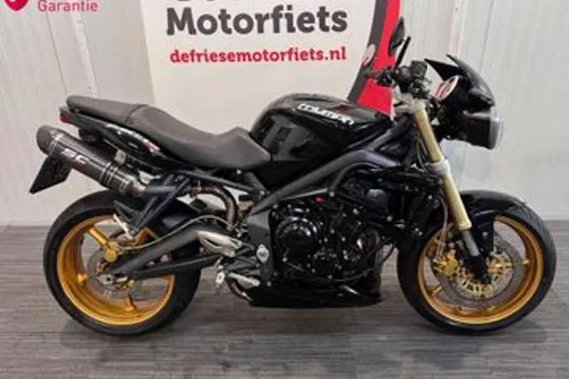 Triumph Street Triple 675 (2012)