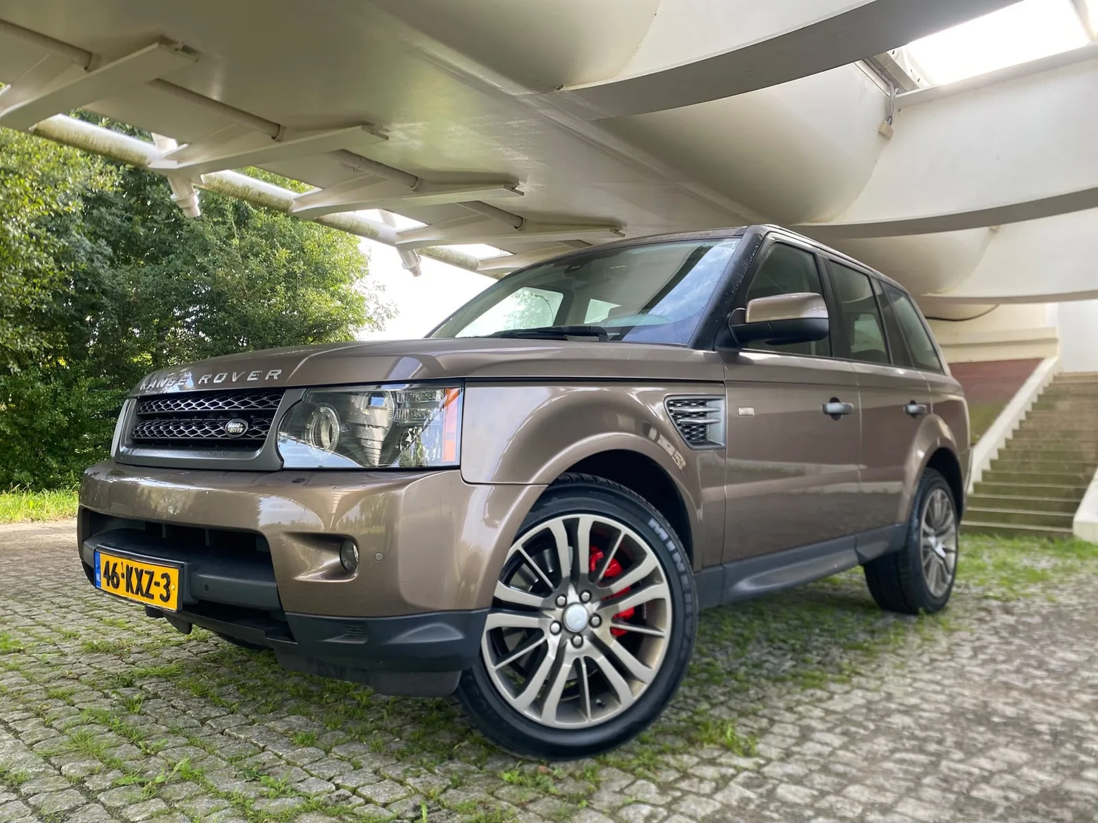 Land Rover Range Rover Sport (2010) — foto 1