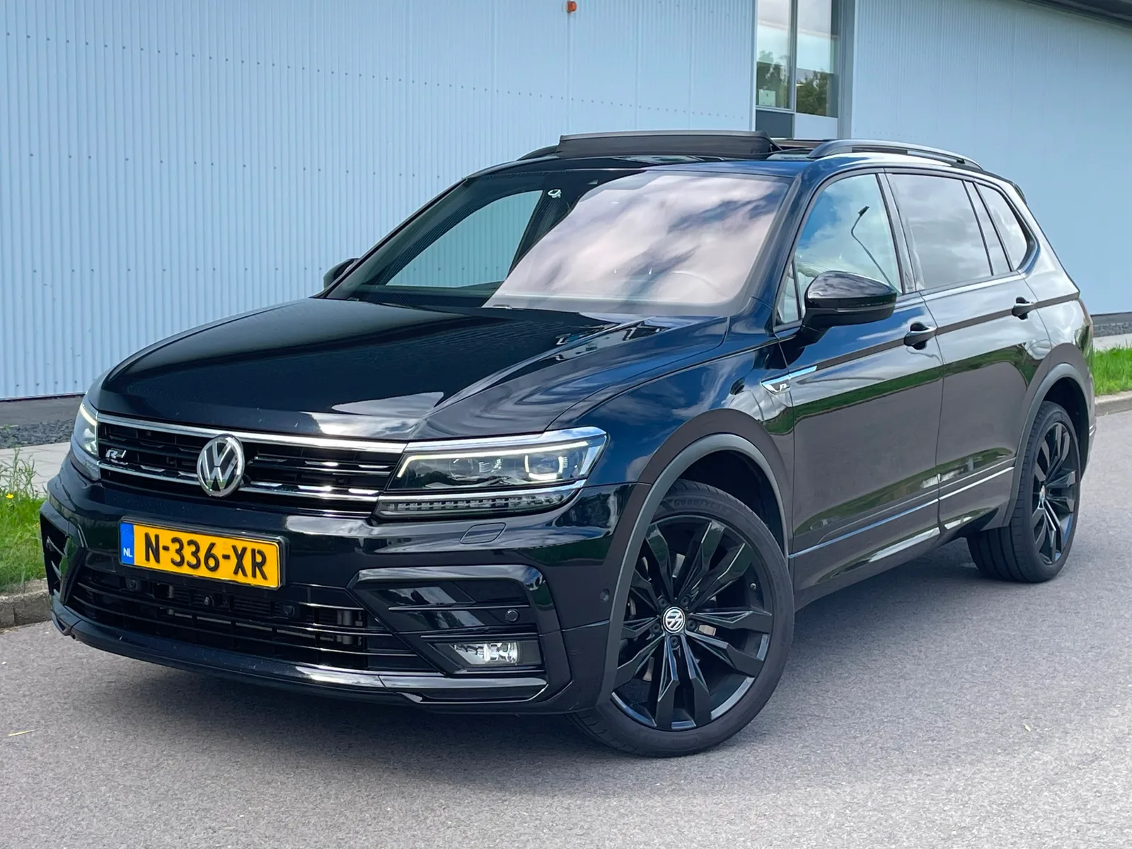 Volkswagen Tiguan (2021) — foto 1