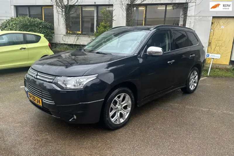 Mitsubishi Outlander (2014)