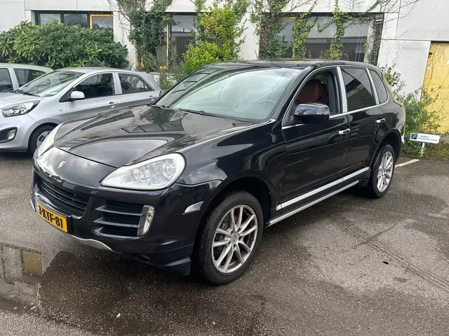 Porsche Cayenne (2009) — foto 1