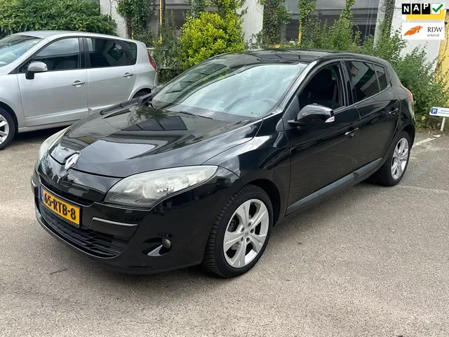 Renault Mégane (2011) — foto 1