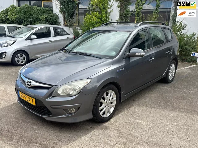 Hyundai i30 (2011) — foto 1