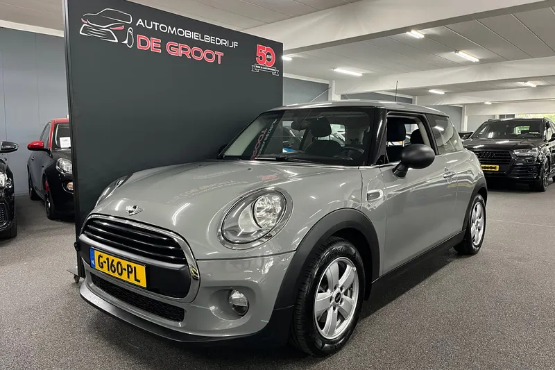 MINI One (2017)
