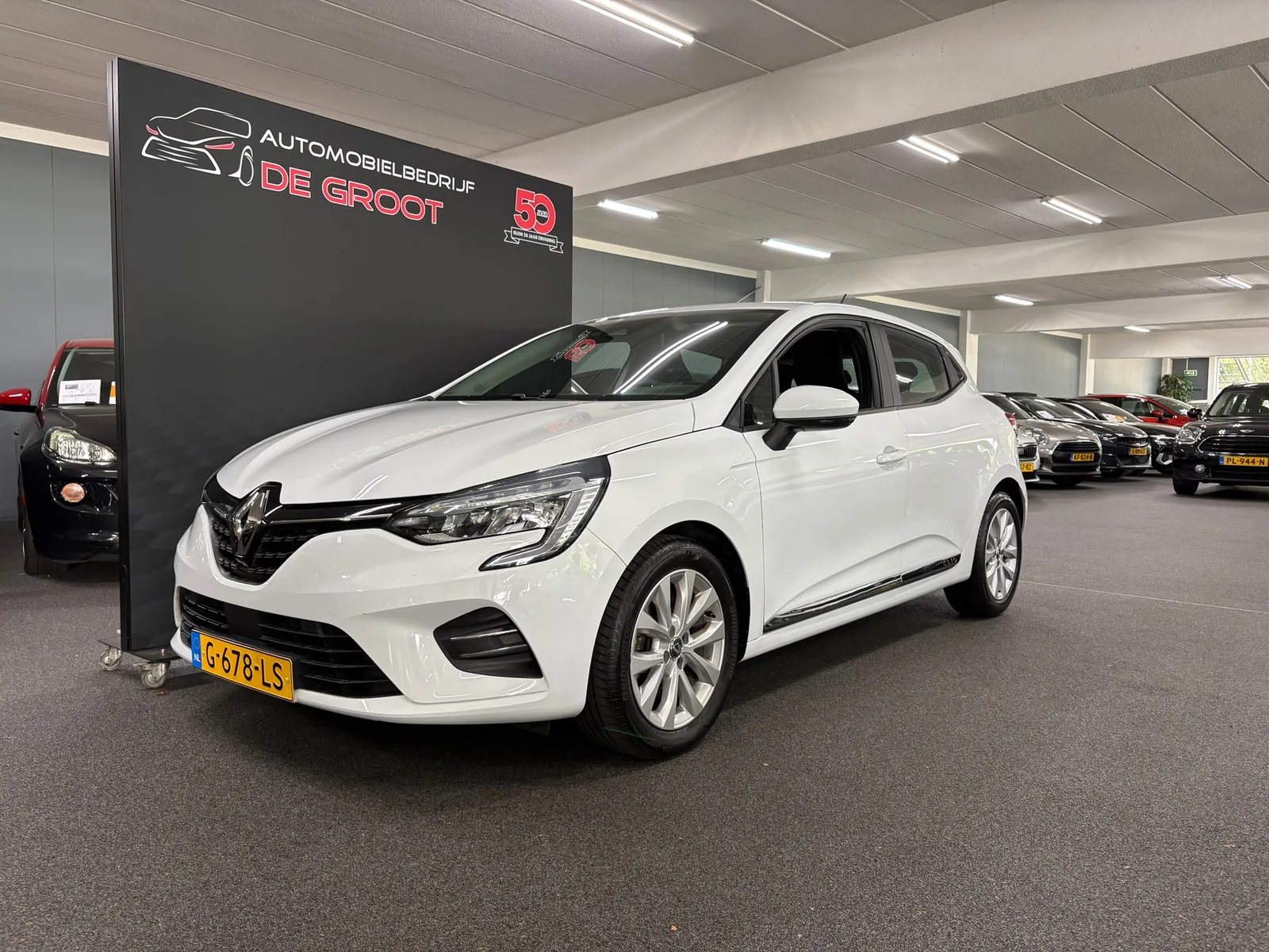 Renault Clio (2019) — foto 1