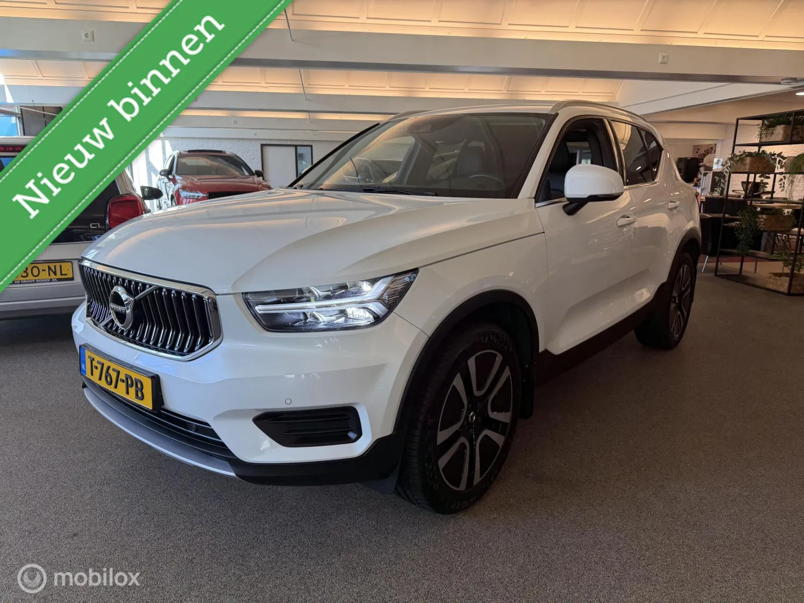 Volvo XC40 (2020) — foto 1