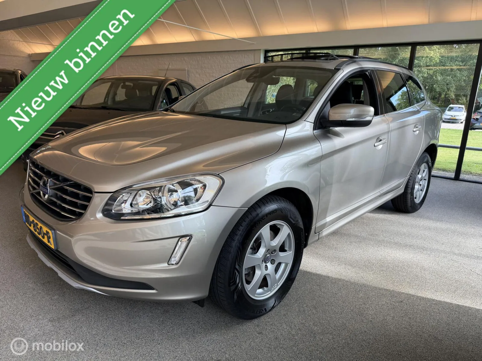 Volvo XC60 (2015) — foto 1