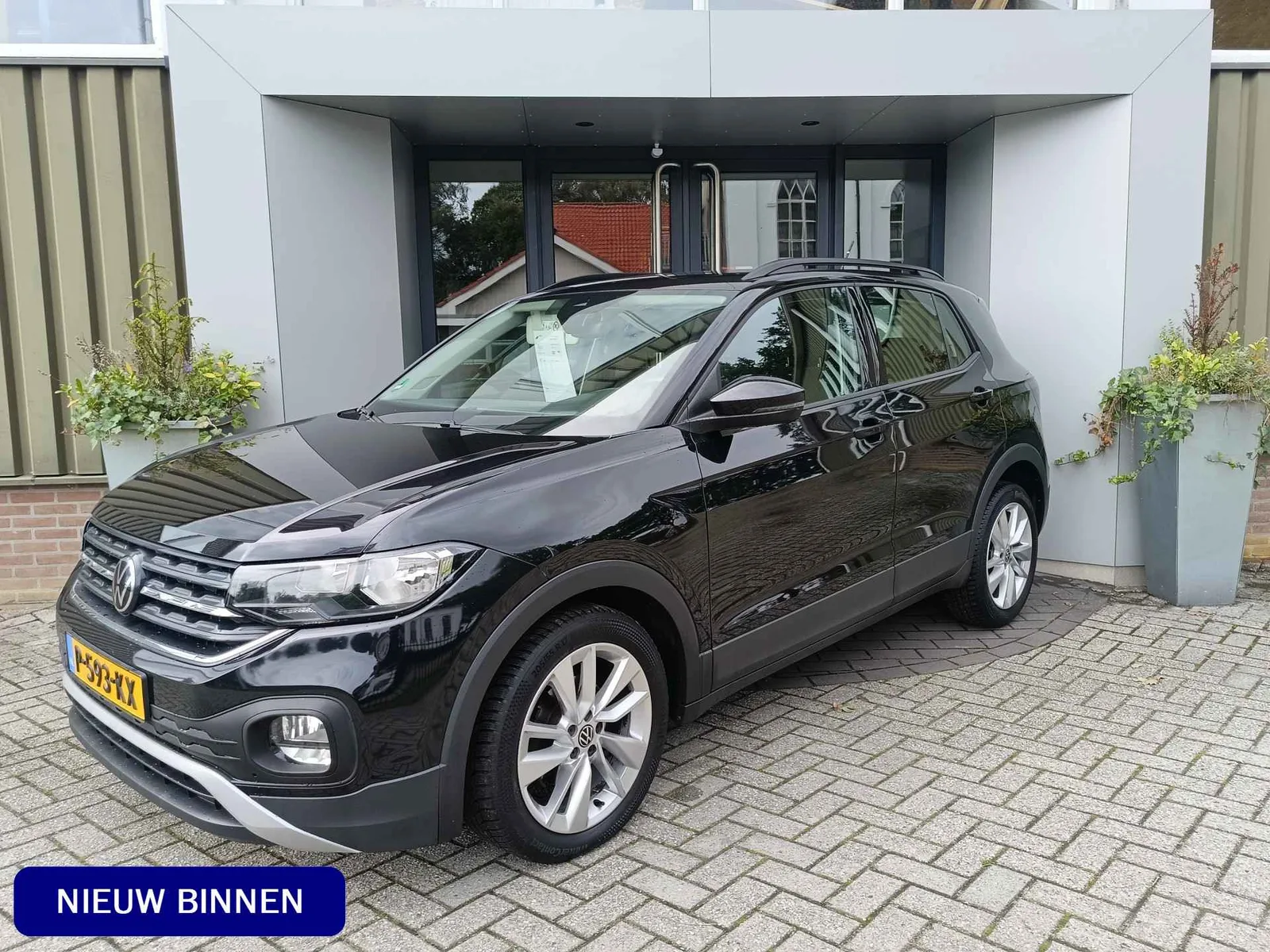 Volkswagen T-Cross (2022) — foto 1