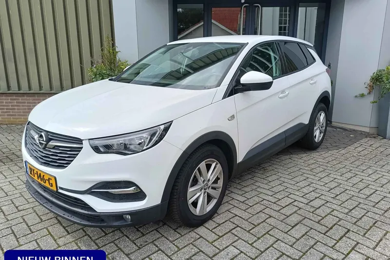 Opel Grandland (2018)