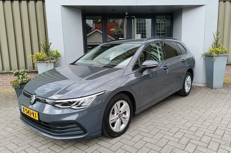 Volkswagen Golf (2021)
