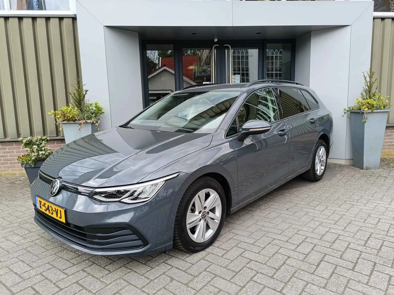 Volkswagen Golf (2021) — foto 1