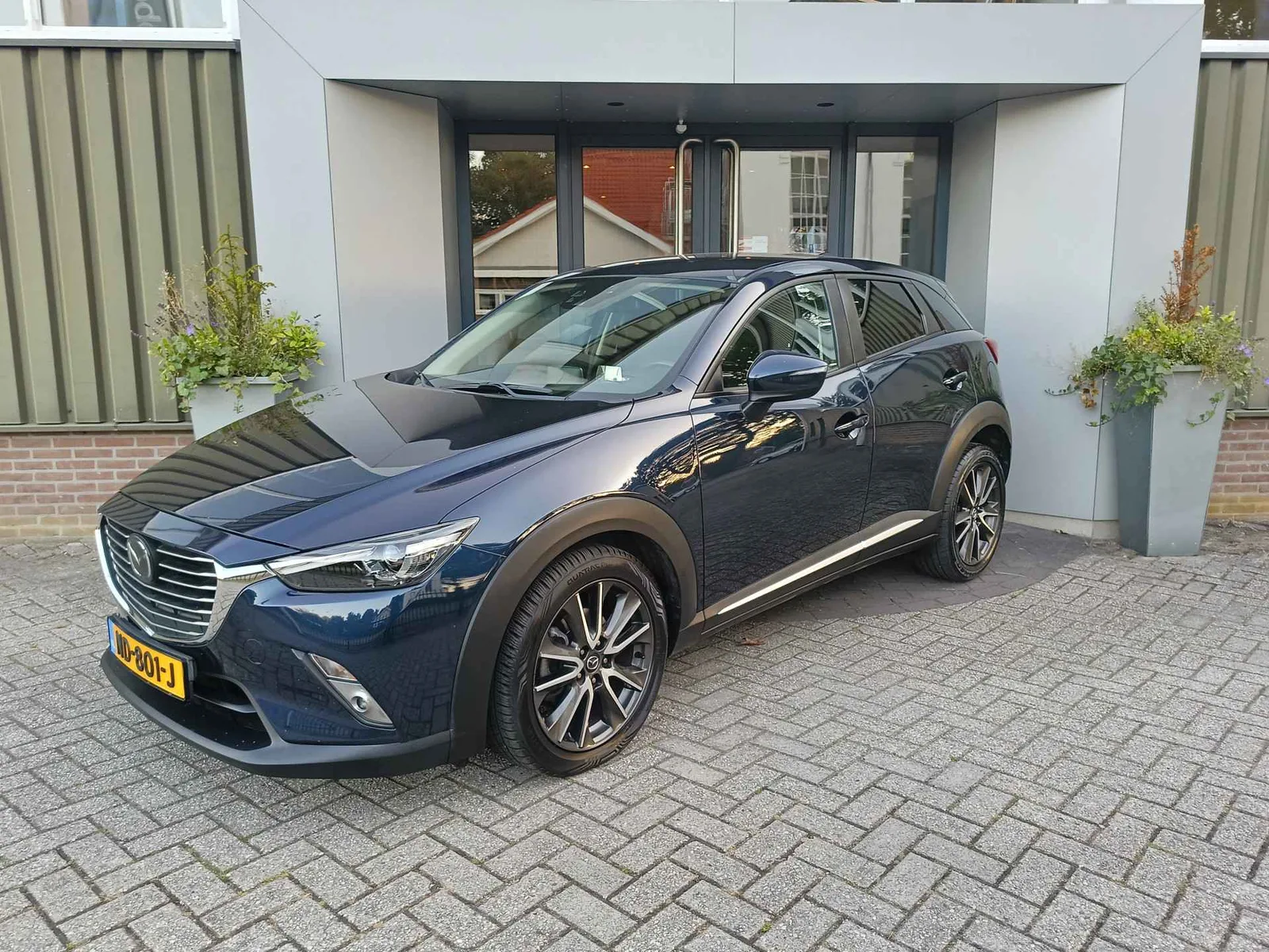 Mazda CX-3 (2017) — foto 1