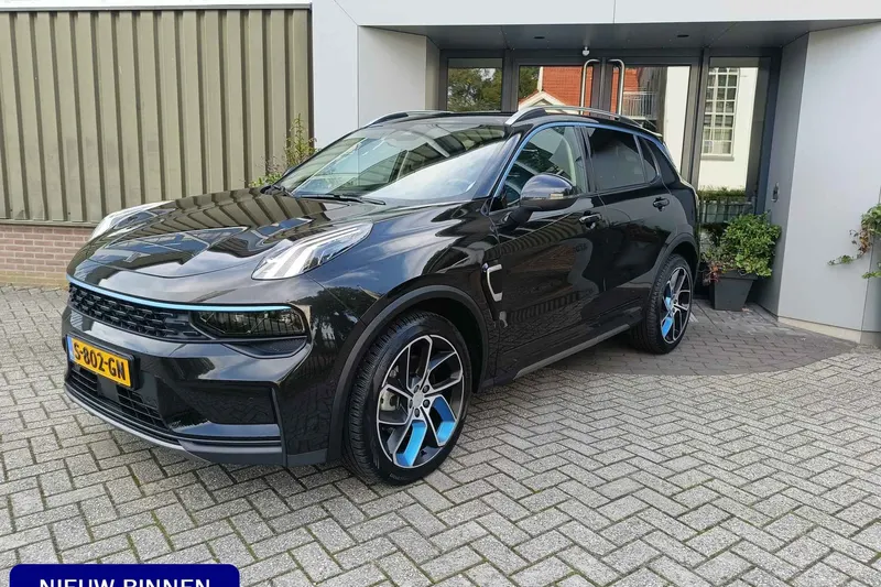 Lynk & Co 01 (2021)